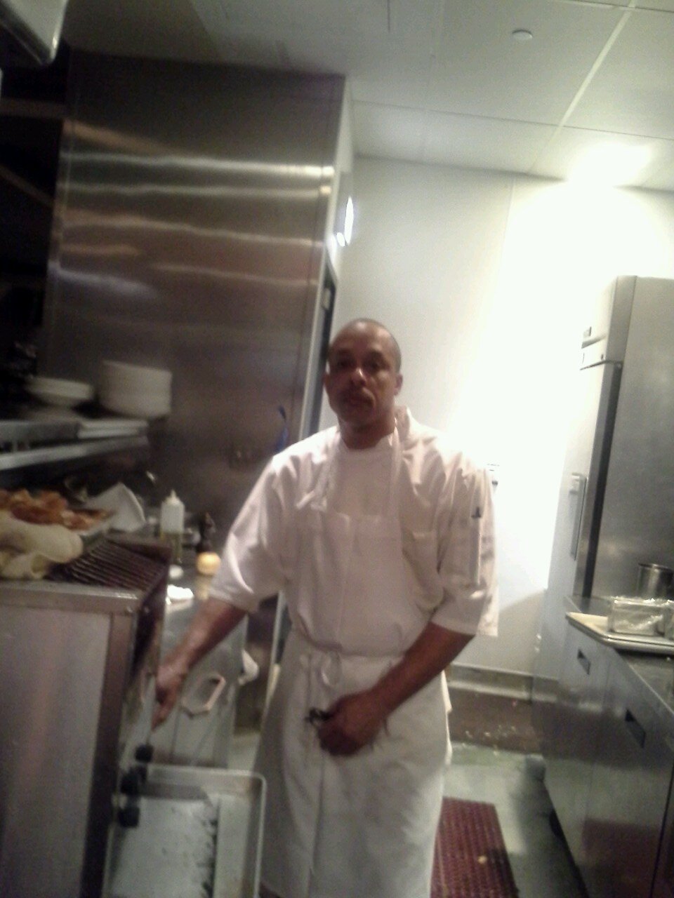 love restaurant work. inspiring to become a chef. curinary school grad