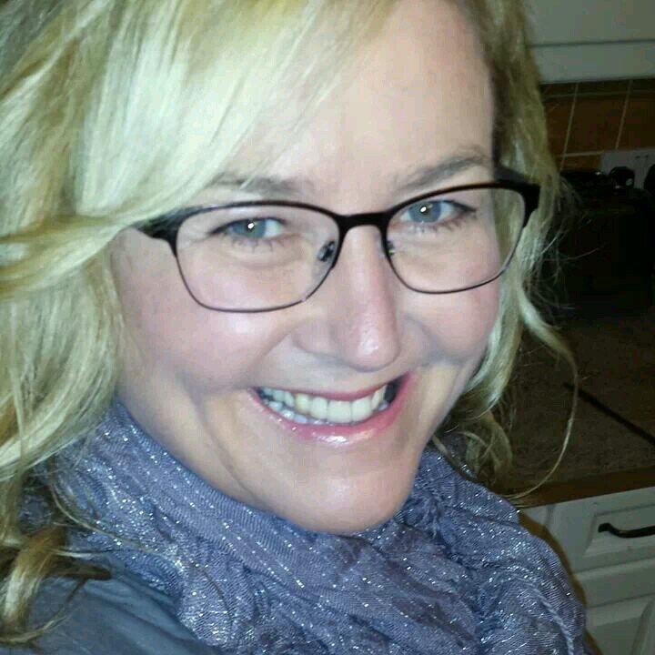 anndineen's profile picture. wedding photographer, dog lover, skier! x