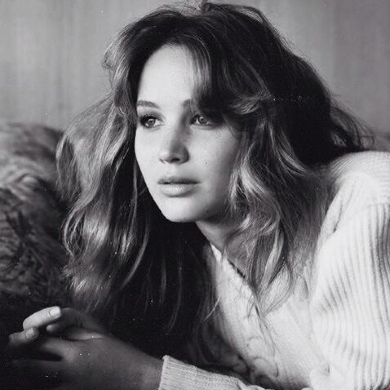 • suggest celebrities for me to make imagines for •