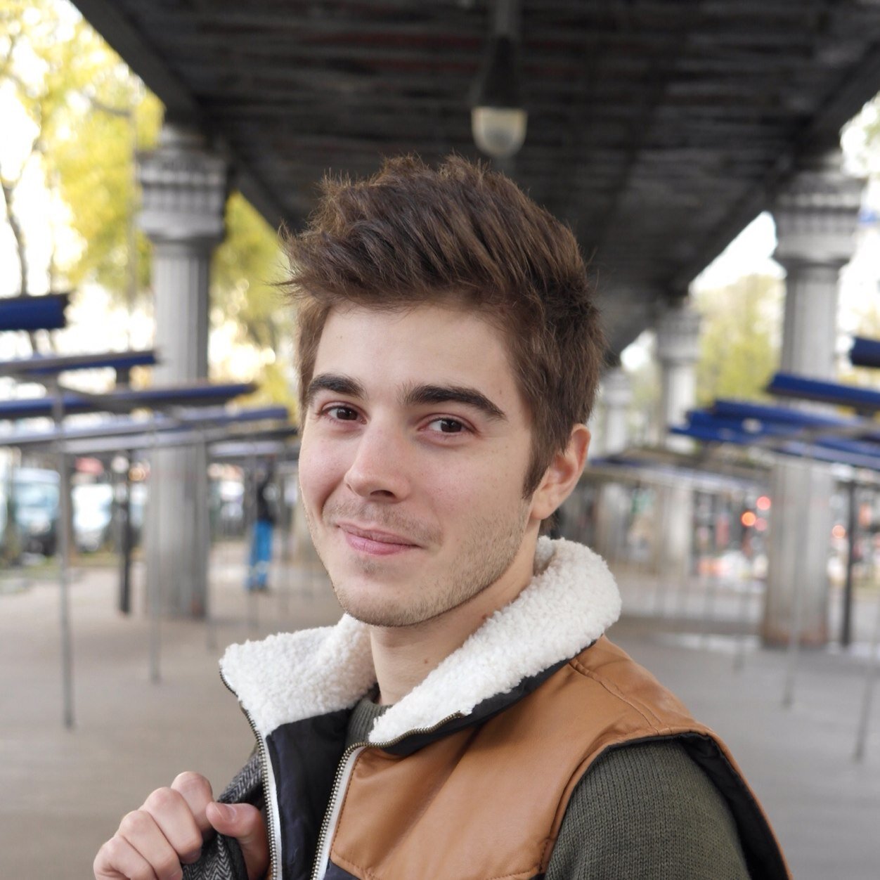 olivier_vrgns's profile picture. Le Twitter le plus inutile de tous les internets