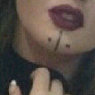 @ من لآ يگتفي بگ ، لآ يستحِقٌگ♥'