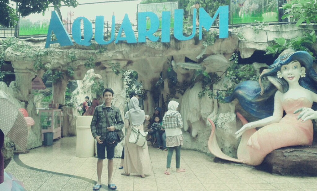 Young entrepreneurs who have successfully. Path: Rangga Ibnu