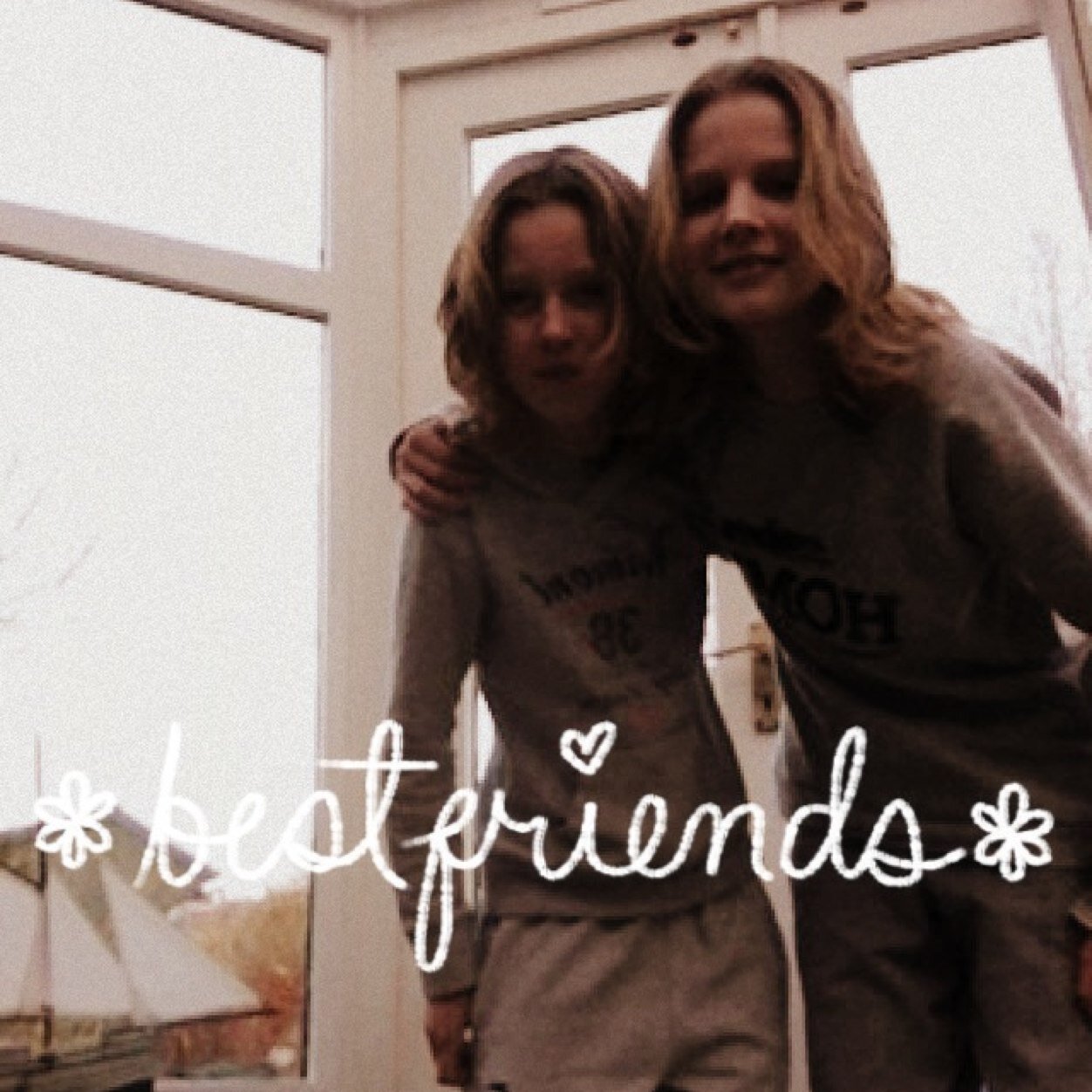 Sabine-12years-ajax-06 vraag maar. Bestfriend met britt❤️
