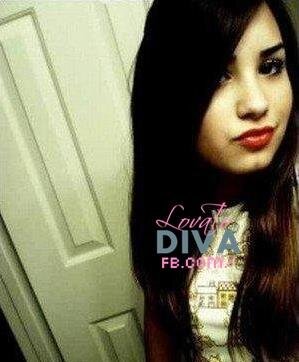 Amigas virtuais Raah e Leeh  amoo 1D e Demi 3