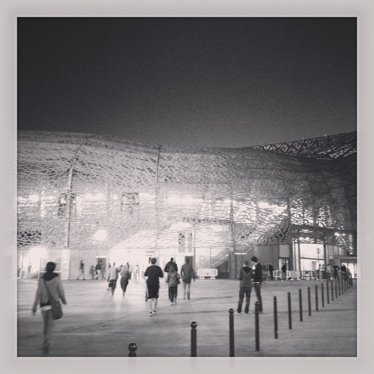 KieranParis's profile picture. From Galway, living in Paris, working in international relations. Connacht supporter, Stade francais supporter, and long-suffering Galway United football fan.