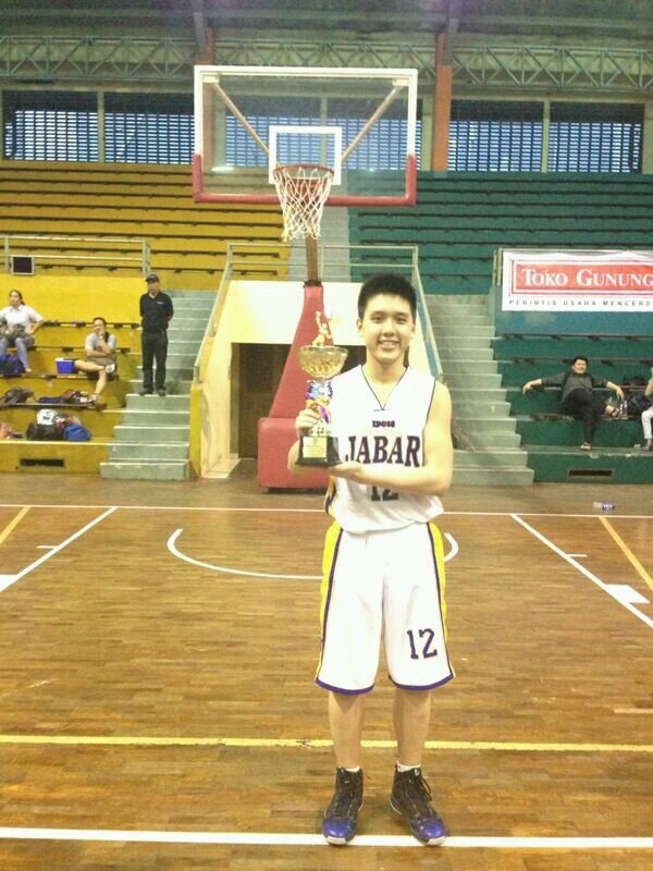 raymondchahyadi's profile picture. Follower of Christ, Basketball-lover