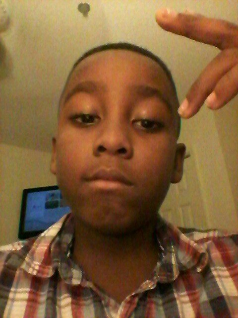new to twitta follow me!!!!#(: