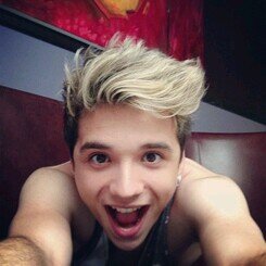 elyar fox || seventeen || single || bisex || scopamico, coccolamico, baciamico.