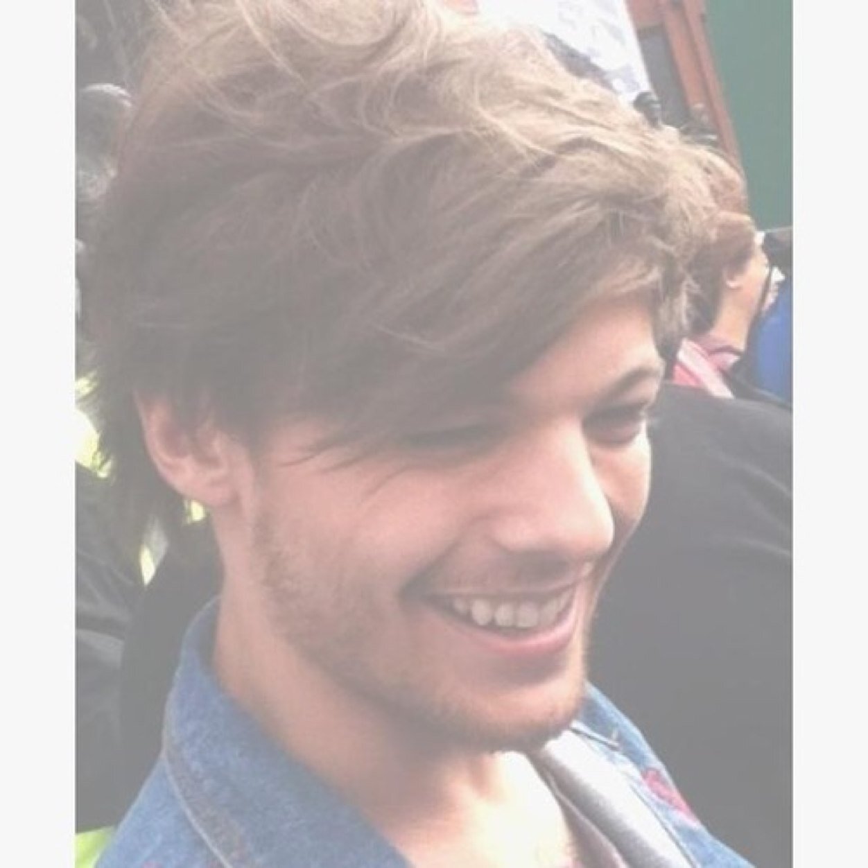 follow @flooringlouis bc she loves you xo