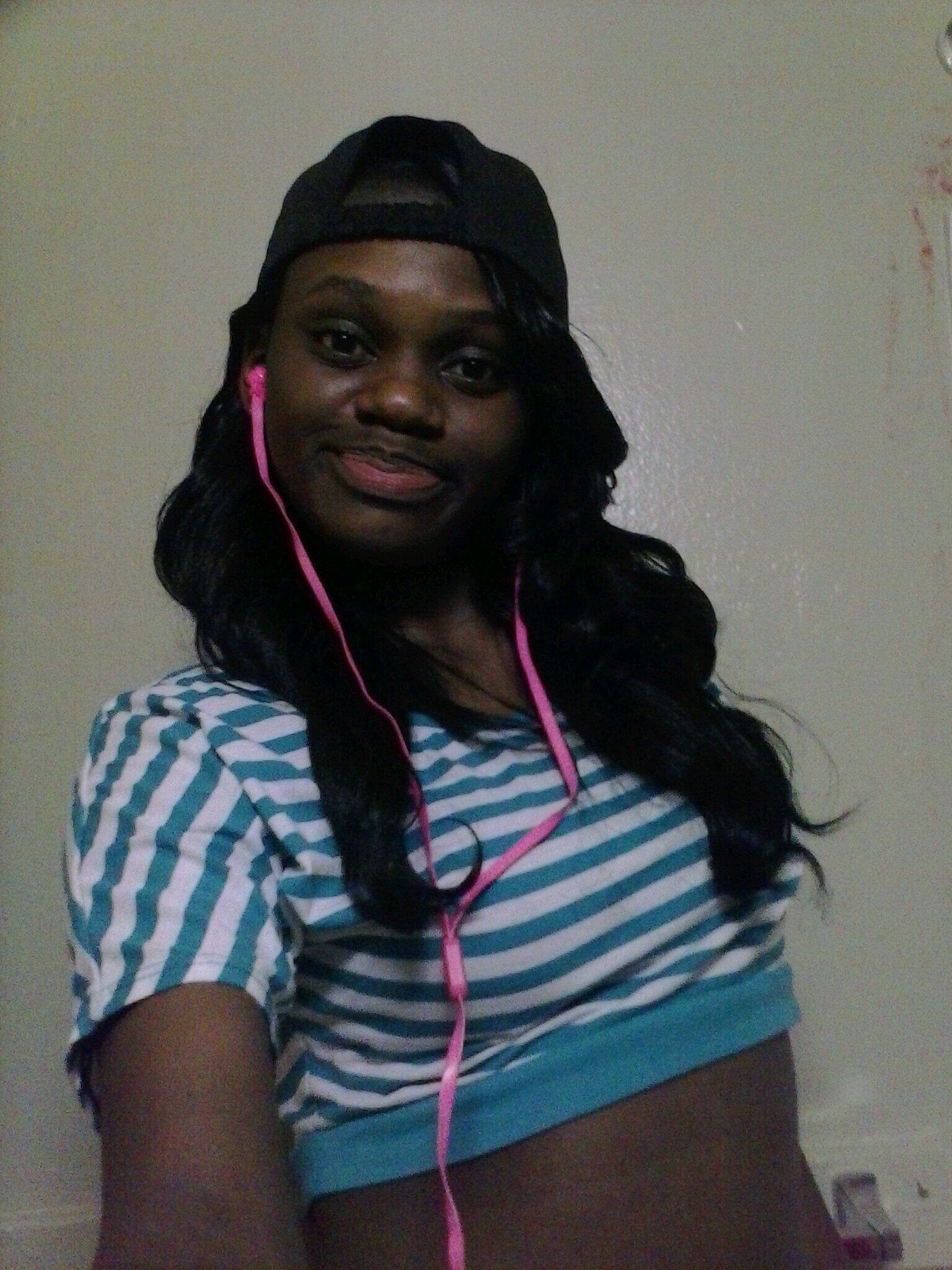 Artist/Fashion Designer/Model 16Teen:Single! I lve singin,dancin & drawin. Instragram:@FashionKillaQueen Facebook:@Young Pinky