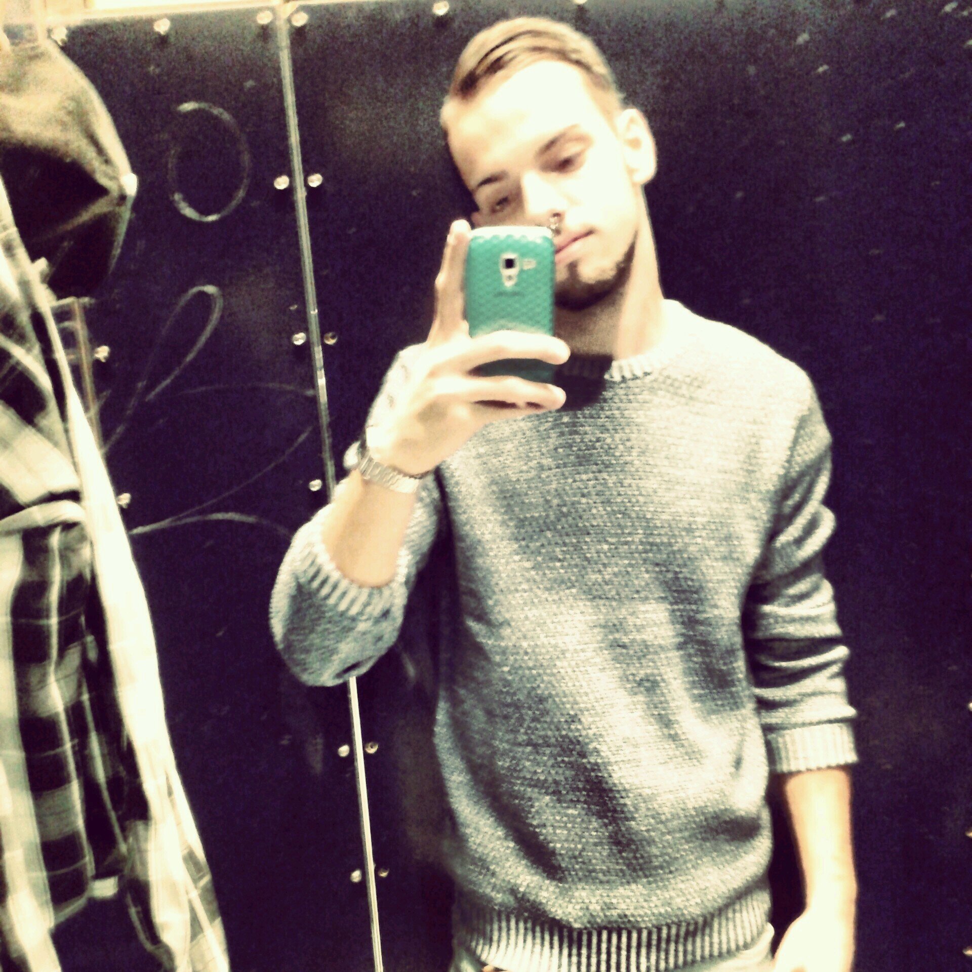 RojasZerpa95's profile picture. Di Deuces a lo malo. Di Forever a lo bueno. Di Don't judge me a los enemigos. Di Don't wake me up a esa persona que te hace soñar. #TeamBreezyUp!