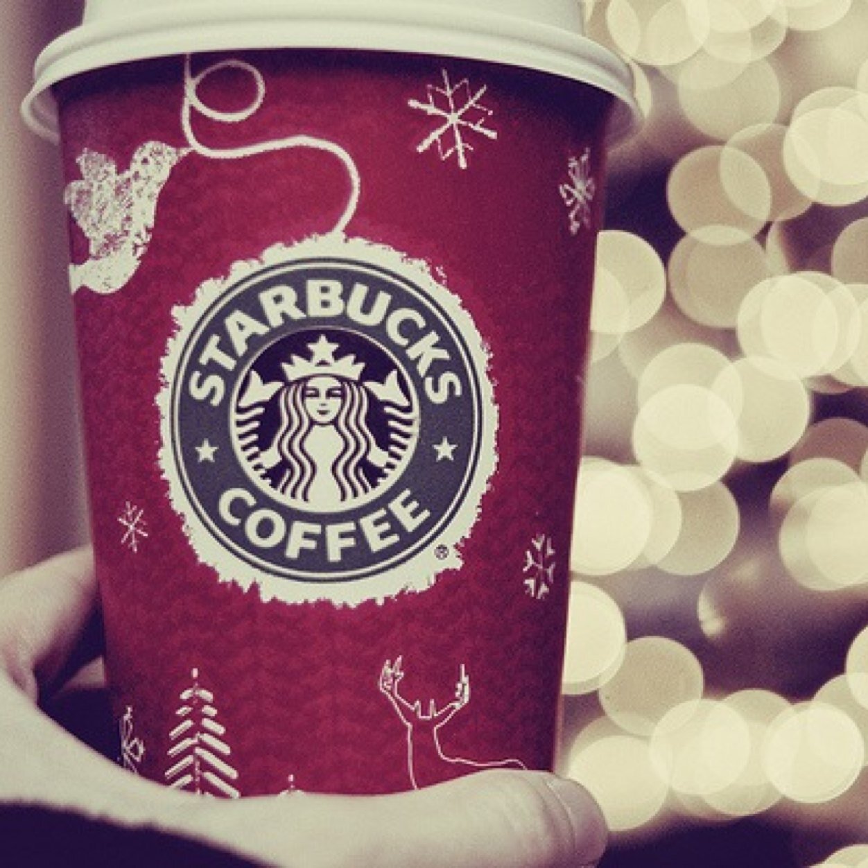 Want to be somebodys secret santa? DM me their name & what you would like to gve them! SIGN UP BEFORE XMAS!