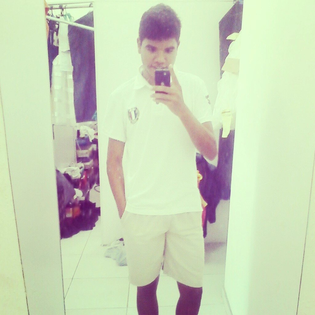 DEUS ♥♥ .. Tenho 18 anos , sou corintiano , americano ♡
