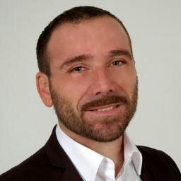 Θεωρώ πιο γενναίο εκείνον που κυριαρχεί στα πάθη του από εκείνον που κυριαρχεί στους εχθρούς του Η δυσκολότερη νίκη είναι εκείνη ενάντια στον ίδιο σου τον εαυτό
