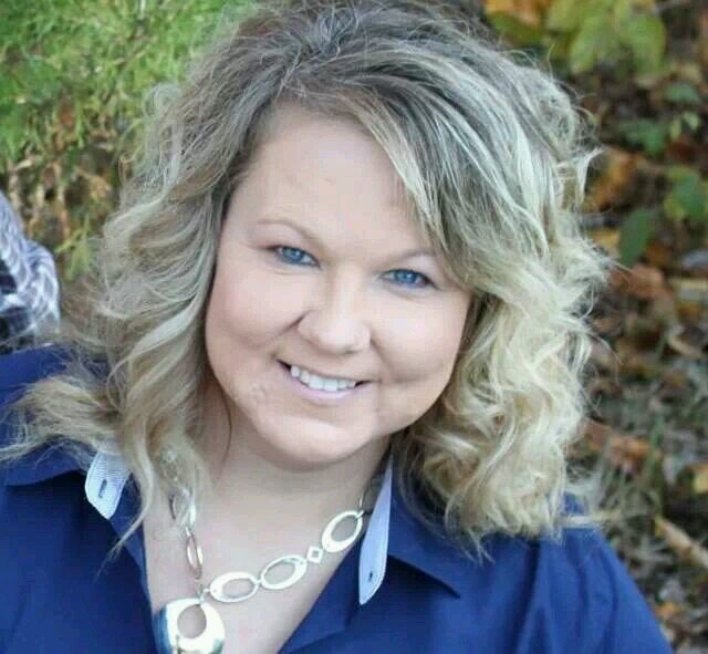 karlahinkle's profile picture. I'm just a Missouri born, NASCAR racing, country girl at heart. A Mother of an amazing 16 year old boy.   I tend to be a little quirky and silly.