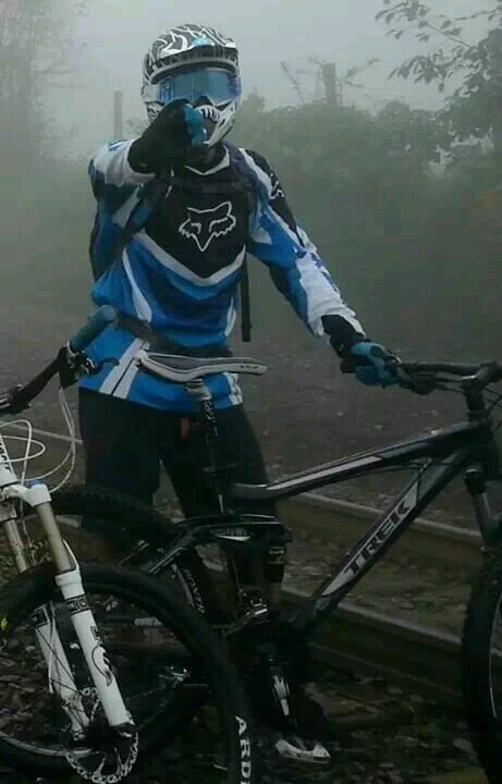 Pulgux's profile picture. De aquí y de allá, he venido a cambiarles el mundo