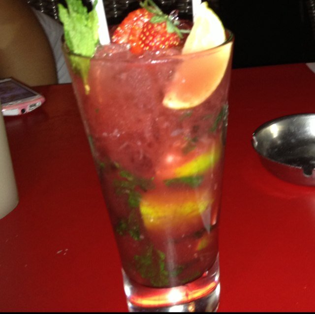 SofiaHatzigeorg's profile picture. “Simplicity is the keynote of all true elegance.” Coco Chanel