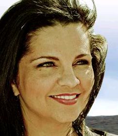 Author and Keynote speaker. Offering workshops to companies who would like to increase their bottom line.