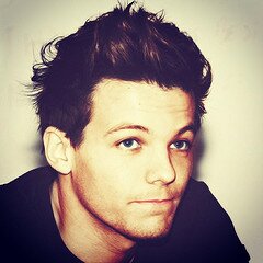 FOLLOW @1D_Janoskians_x  @1D_Janoskians_x 
 @1D_Janoskians_x ASK FOR A FOLLOW BACK