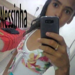 Adoro ir a praia,Sou a viciada no facebook e twitter