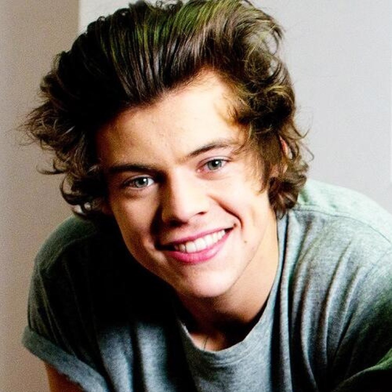 Free Follow from @Twerkingg_Narry Follow her! She follows back! Thanks x