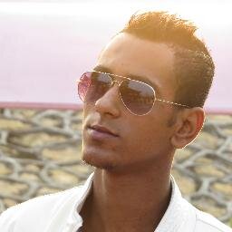 الدنيا دى زى الساعه عباره عن دقائق ودى افعاالك وثوانى وده عمرك ولما الساعه تعطل يبقى انت لامؤخذه مٌت ,, بص بص فكك من كل الهلس ده واعمل فولو :D