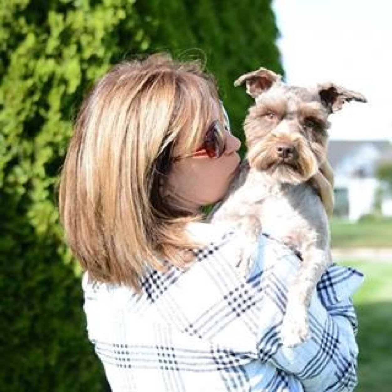 Wife, Mom, Sister to 5 Beauties, Aunt to 11 Nieces and Nephews, Giddy for our Schnauzer. Follower of Jesus Christ the Son of God...