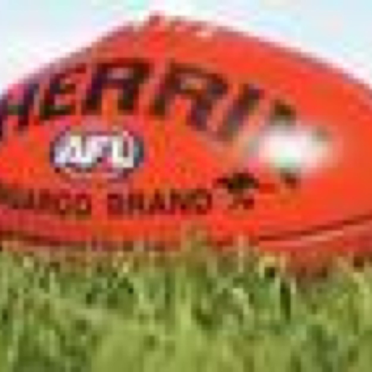 AusRulesGirls's profile picture. Girls send us your pics in your teams colours. Lets see your passion and your fashion. Aussierulesgirls@gmail.com