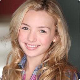 Hija de Neal y Emma. Hermana 1 año mayor de Henry. Me crie con mi padre #RolEnVersionAlternativaALaSerieOuat (En realidad, no estoy en ningun rol)
