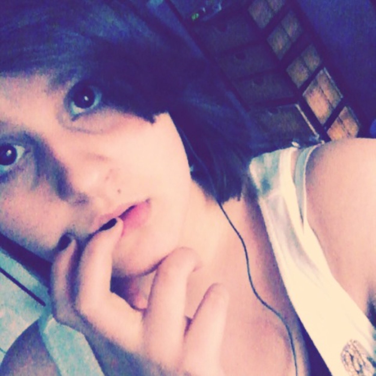 Hey there. I'm a hopeless romantic/ anime, manga, video game, music lover, wannabe singer, and RPer. Not to mention a lovatic :) How's it going?