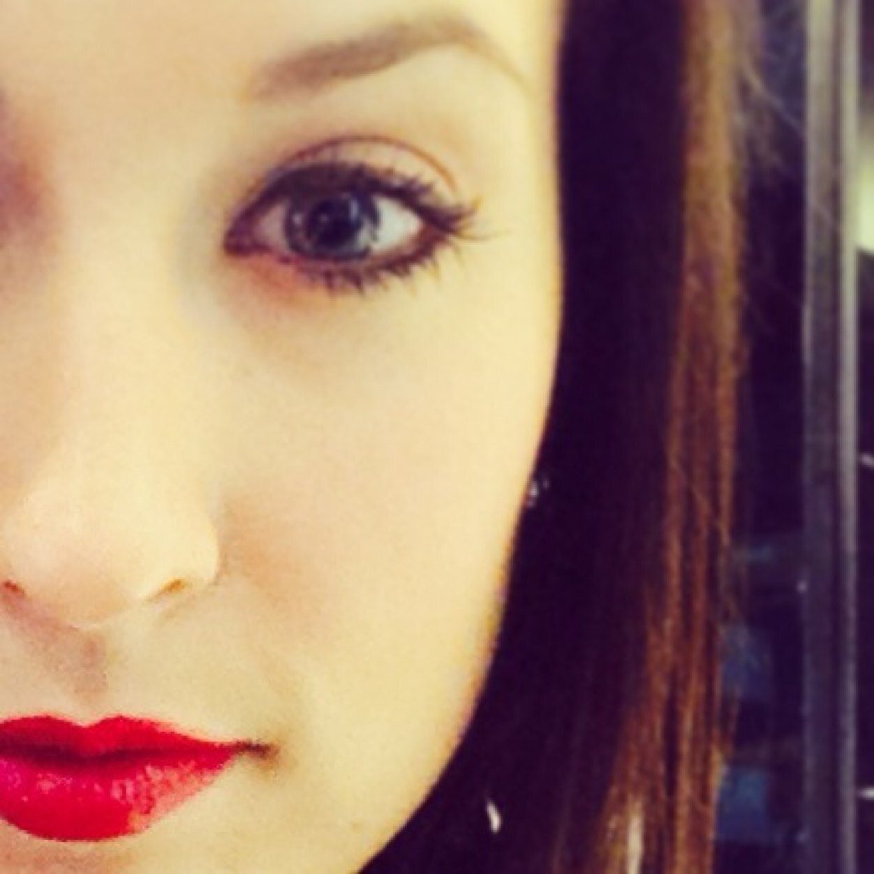 UX Designer | Strong women: be them, know them, grow them.