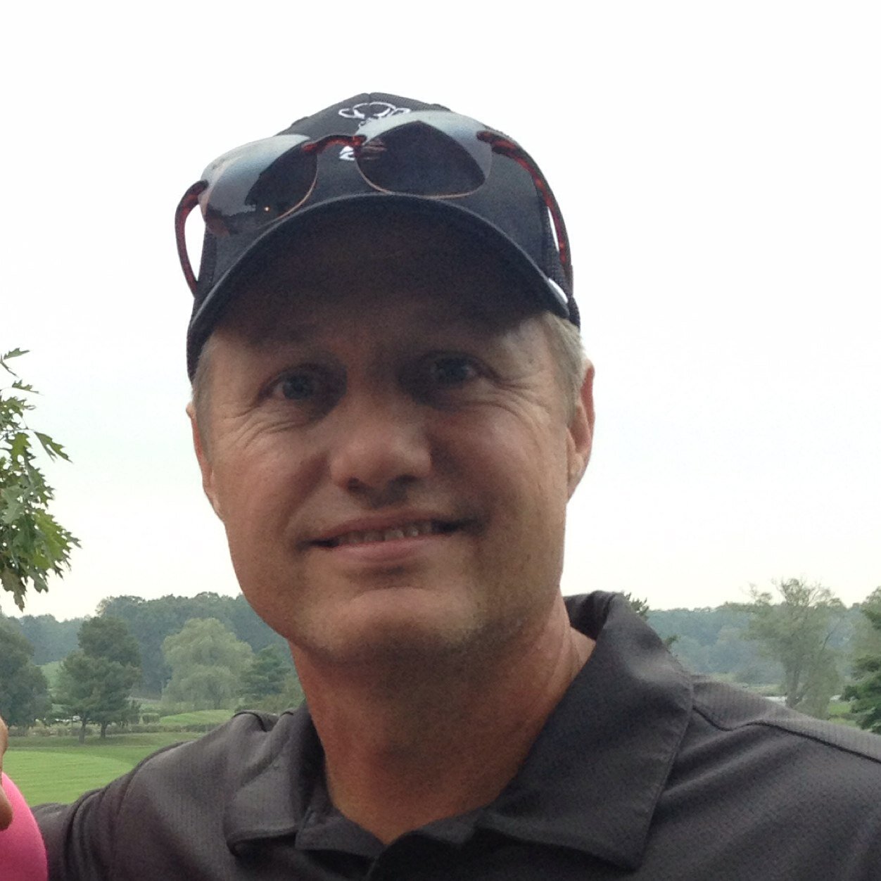 sredding11's profile picture. 