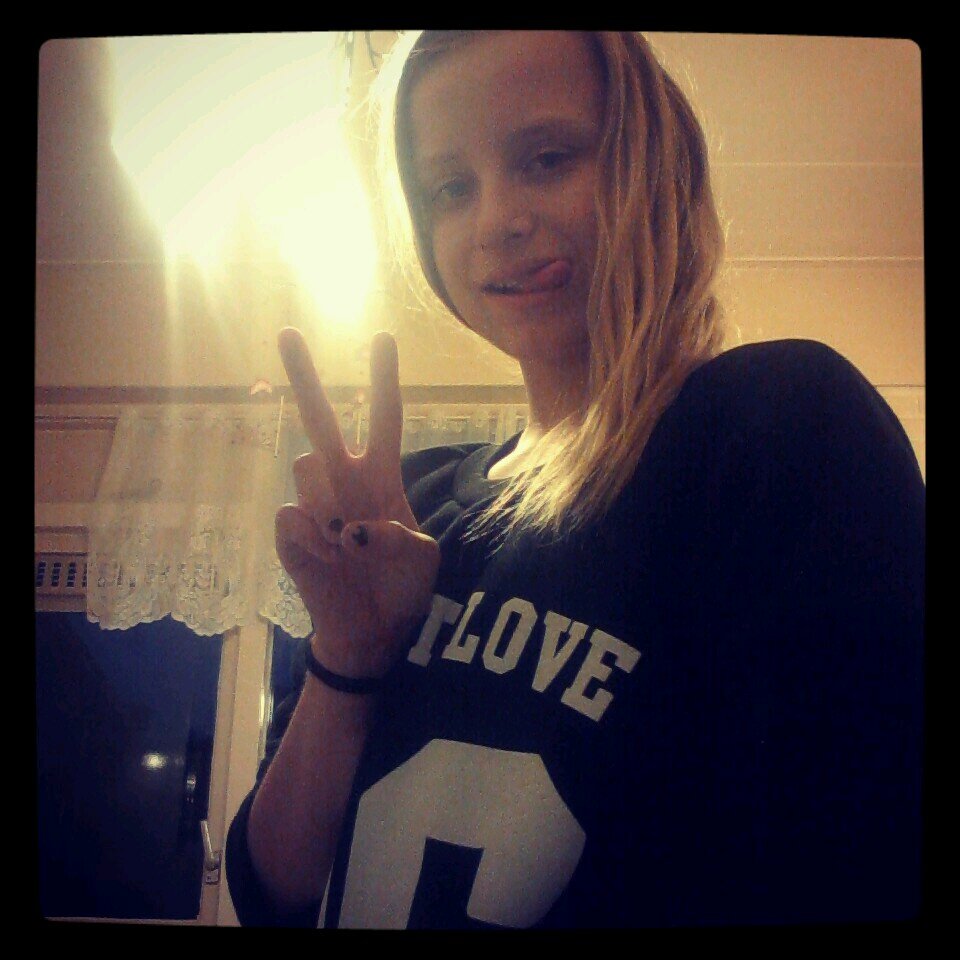 manon_x1234's profile picture. 