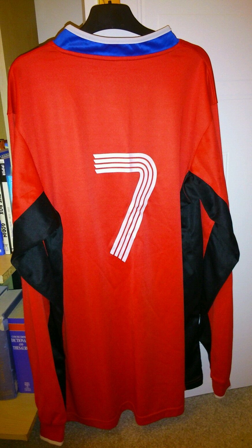 dips276's profile picture. Once upon a time a superstar striker, a prank artist and a movie maker - now just a coder