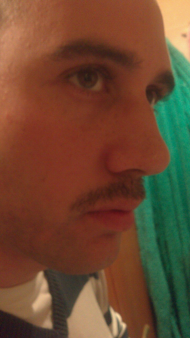 SimArroV's profile picture. 