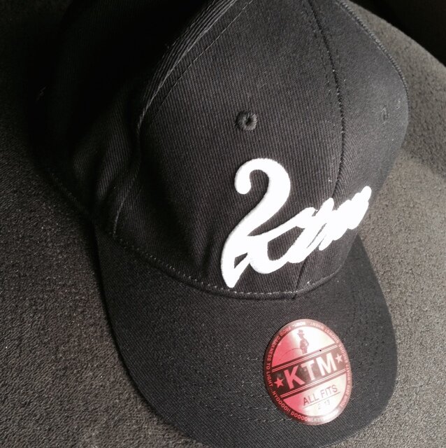 tom_nmg27's profile picture. 偉大な先輩方に敬意を払い、だがしかしその枠にとらわれず(^_^)v雑音多すぎw
バスケ/ケツメイシ/サラリーマン/藤沢/都城