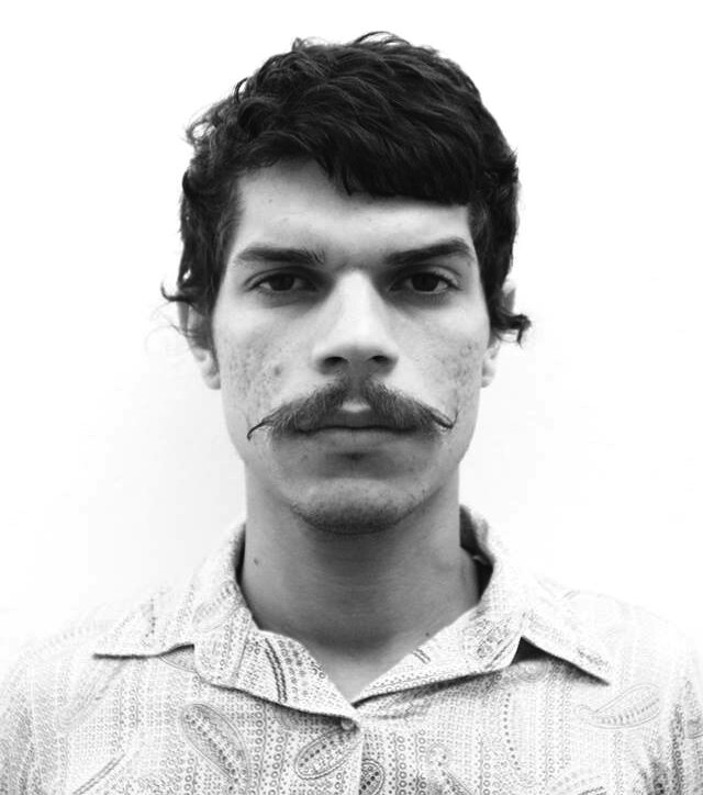 Artista. Compositor e cantor alagoano.
vou de LULA 13

⬇️ MAIS TOCADA ⬇️
https://t.co/V8la6Bb7df…