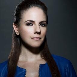 Tweeting All Things #LostGirl Related - Facebook Page: https://t.co/XEcNMYsYkf / Adm's @MsAleLavigne & @LihJow
