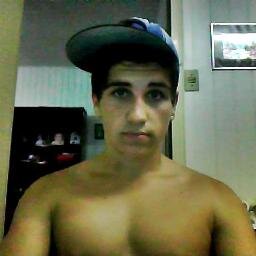 Gremista, 17 anos.
http://t.co/6OsSA4DJFN melhor amiga u.u @Geannezitcha