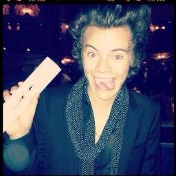 GO FOLLOW @cherrry98 SHE FOLLOWS BACK JUST ASK!