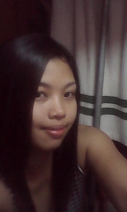 ™im Dhelz from Laguna 
:-) I'm sexy and I know it