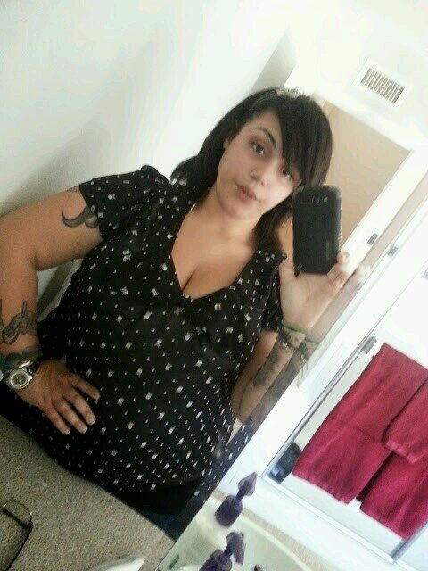 WorldofLoLo's profile picture. 