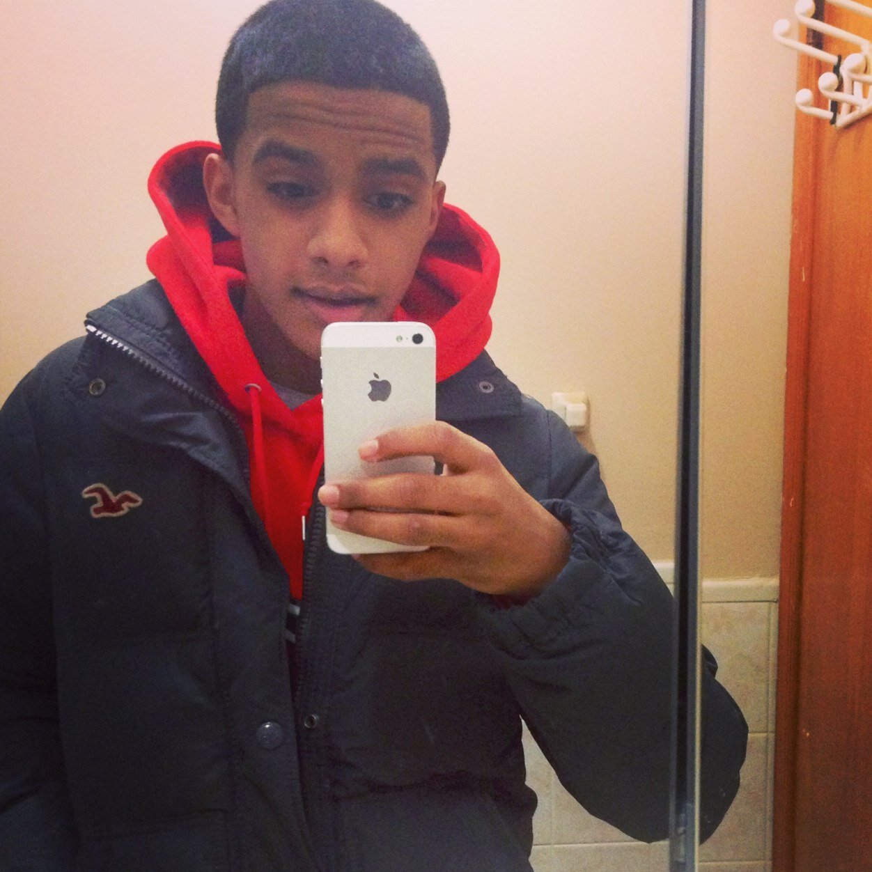 jonathan_marza's profile picture. People come and go in your life, and the right ones will always stay.