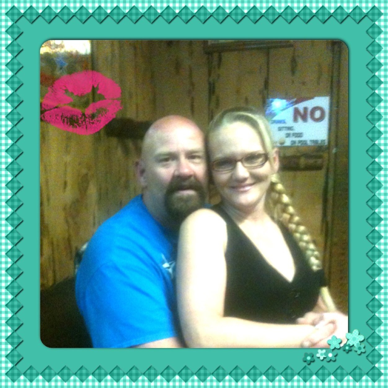 disabled mom of 2 teenagers who are my life. married to a amazing supportive man for 13 years. family is everything without it you have nothing.