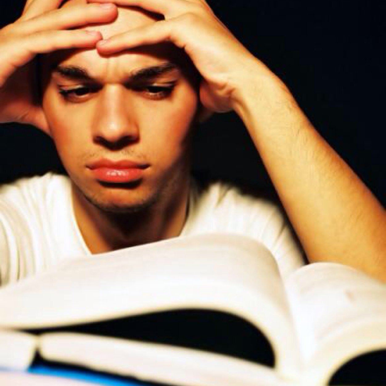 •Tweets about problems students go through•