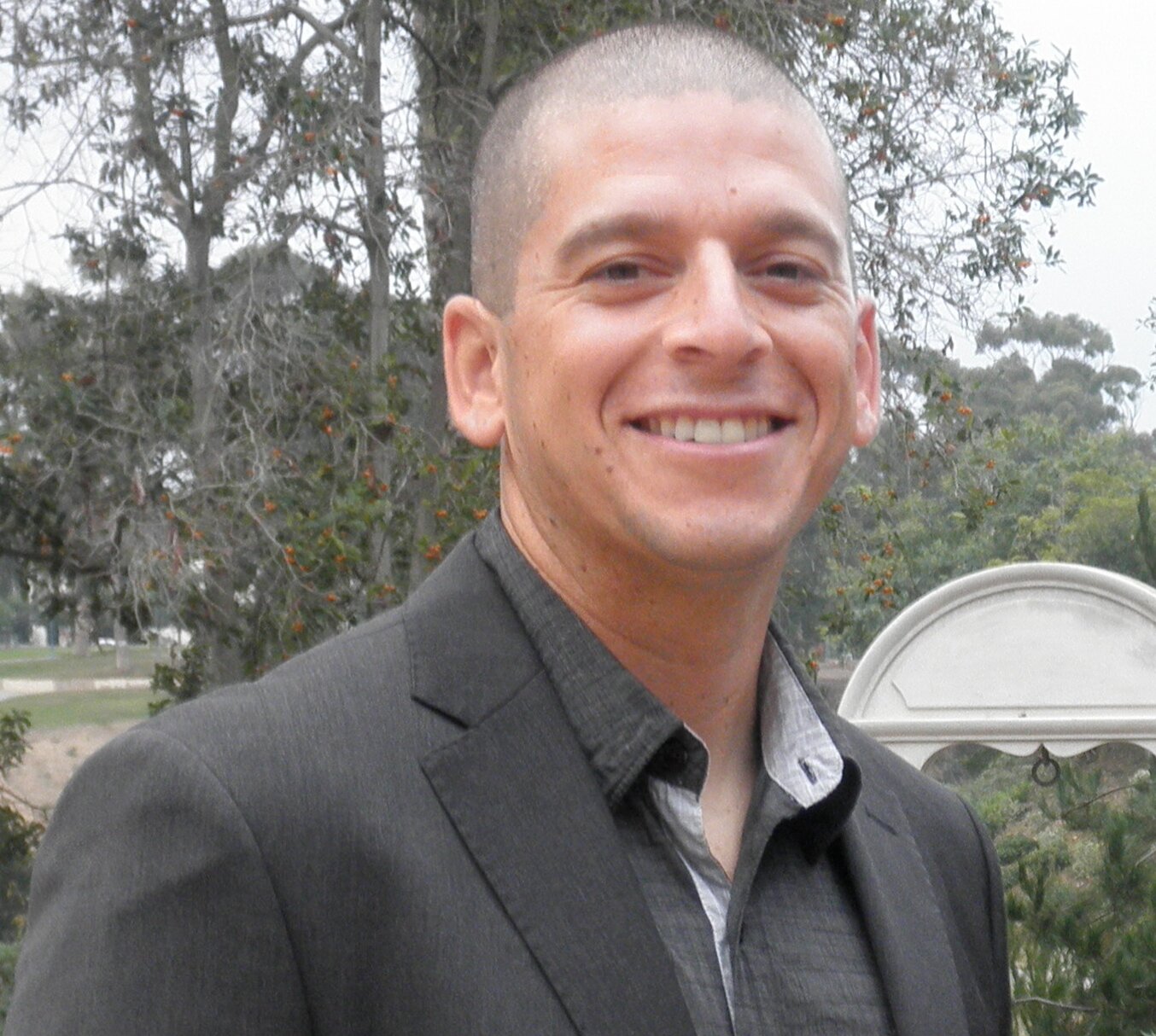 Insurance Professional at Distinguished Programs, Proud Father and Husband, USMC Reserve Officer, Pragmatic investor, Sports Enthusiast