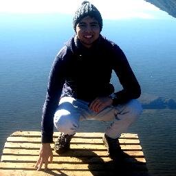 A punto de egresar de Ingeniero Informático, fanático del desarrollo web y del fútbol...