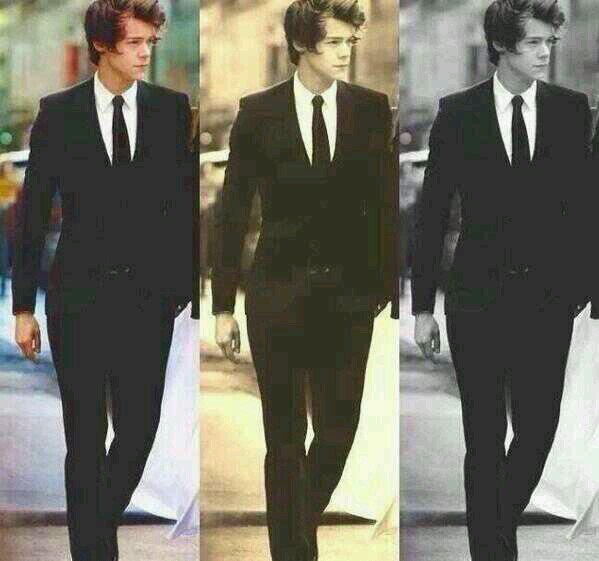 Louis4likes's profile picture. 5sos.Justin bieber .one direction.cody simpson Enough said