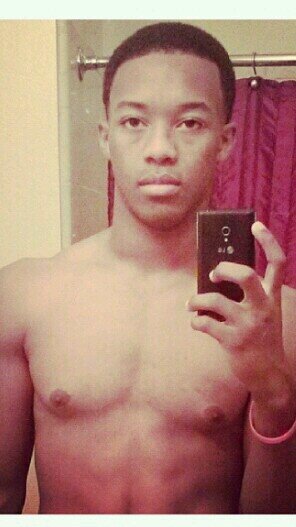 Max Trey Spriggs 
 The same rules as Instagram. If you don't follow me you should go do that now.
 @_trill.vibes_  #TrackNation