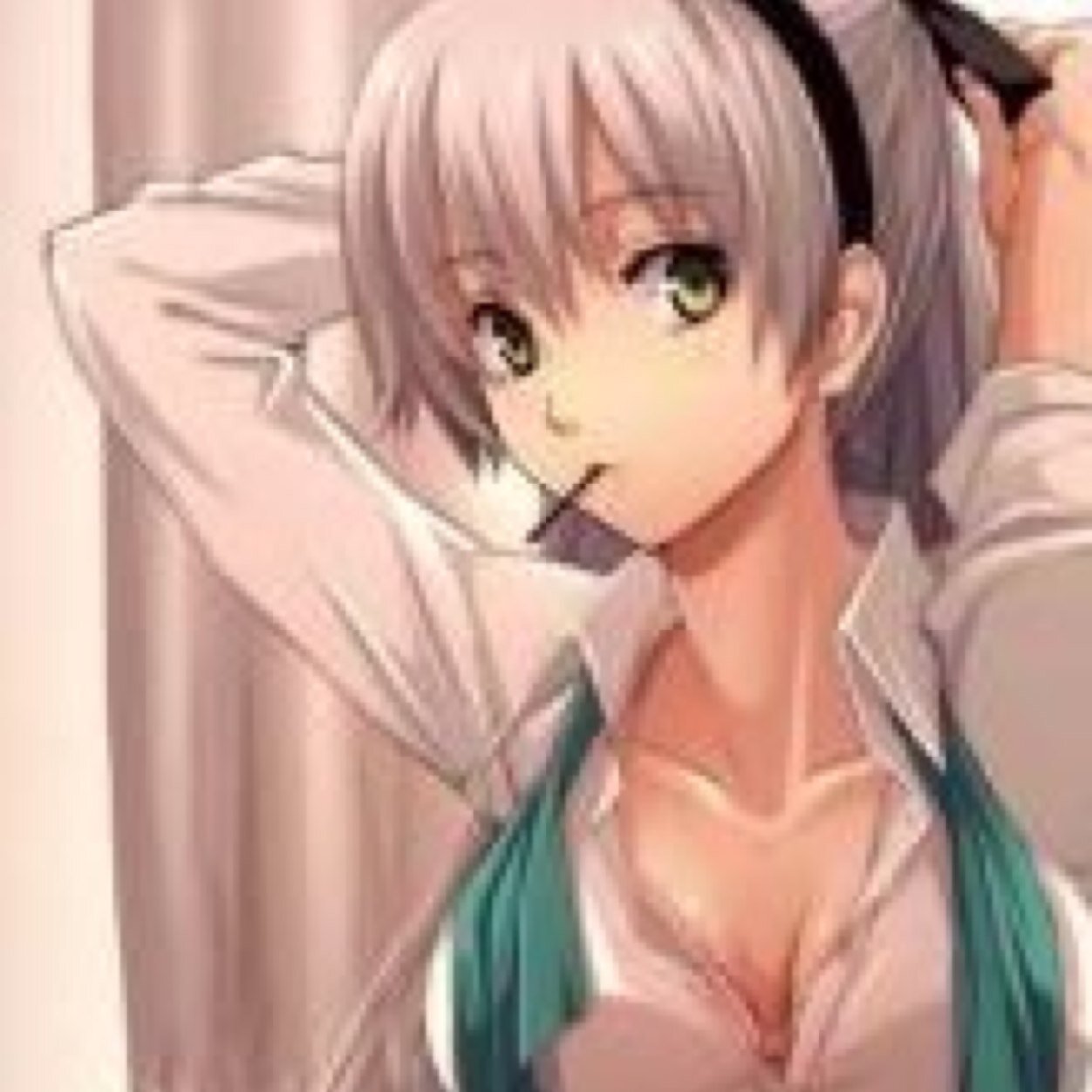 Daughter of @ikerainicorn and @veggiesam365
Bisexual